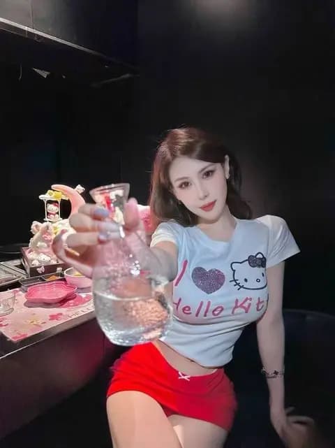 2manami 实拍图 1